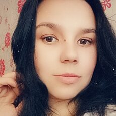 Юля, 24, Екатеринбург
