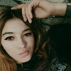 Лилия, 26, Среднеуральск