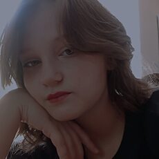 Зина, 22, Санкт-Петербург