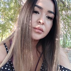 Ульяна, 31, Отрадное