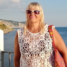 Васса, 49, Губкинский