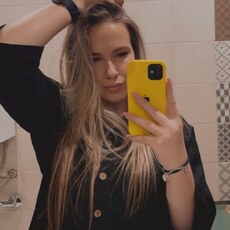 Лилия, 23, Еманжелинск