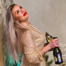 Илона, 33, Москва