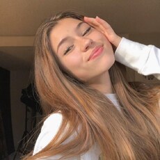 Янина, 32, Камешково