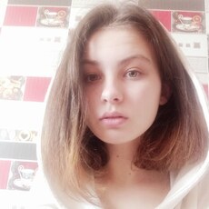 Лара, 21, Омск
