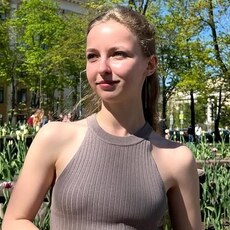 Сима, 21, Москва