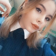 Лара, 21, Екатеринбург