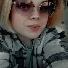 Инесса, 21, Санкт-Петербург