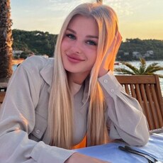 Дина, 22, Орехово-Зуево