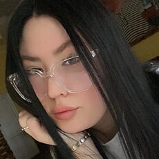 Лена, 21, Фокино (Брянская область)