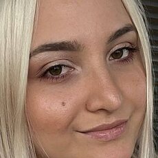 Христина, 25, Петропавловск-Камчатский