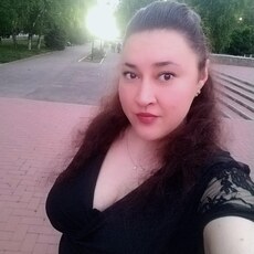 Илона, 29, Барнаул