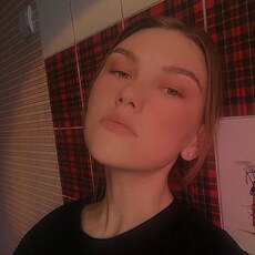 Роза, 20, Новый Уренгой