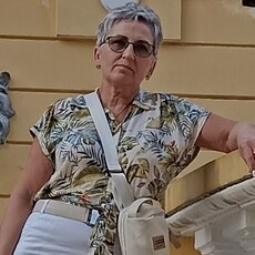 София, 59, Яхрома