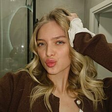 Илона, 21, Москва