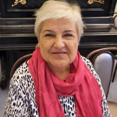 Вика, 64, Ульяновск