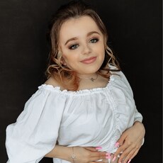 Нэса, 21, Саяногорск