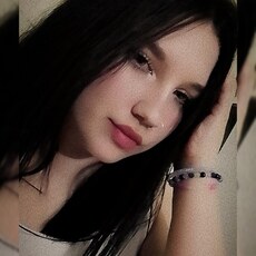 Марина, 21, Красноуральск