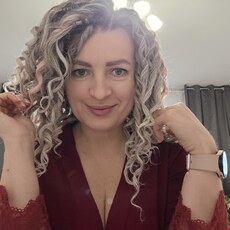 Ольга, 47, Зеленогорск