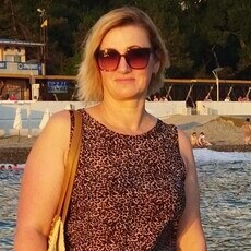 Лена, 47, Краснознаменск