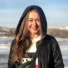 Карина, 37, Красноуральск