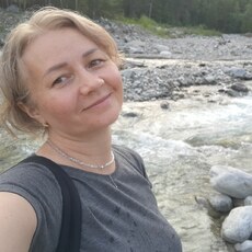 Александра, 43, Майский