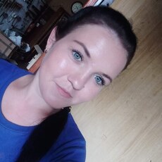 Александра, 26, Трёхгорный