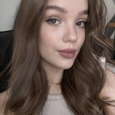 Лилия, 23, Санкт-Петербург