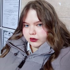 Милана, 21, Новосибирск
