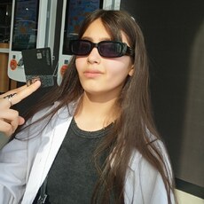 Тома, 19, Новомосковск