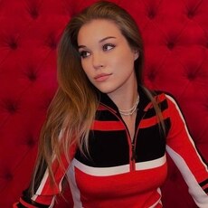 Алёна, 21, Саратов