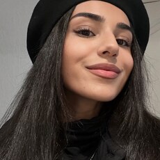 Дина, 21, Урень