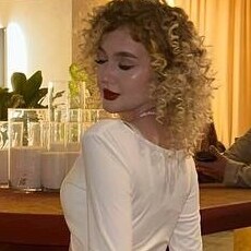 Виолетта, 21, Тюмень