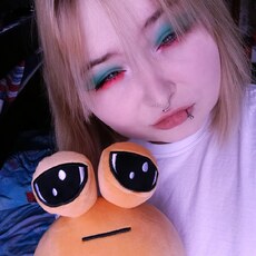 Нина, 20, Саратов