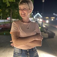 Юля, 42, Александровск