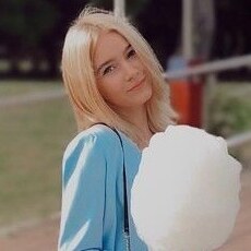 Валентина, 30, Санкт-Петербург