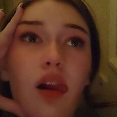 Кристя, 24, Калачинск