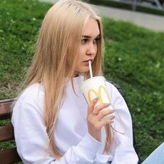 Есения, 25, Онега