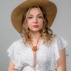 Илона, 25, Суровикино