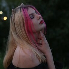 Эльза, 21, Фролово