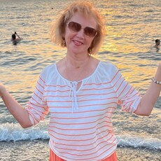 Анжелика, 59, Урень