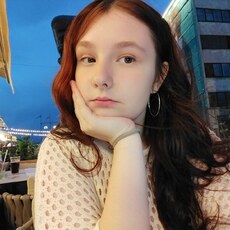 Лилия, 20, Осинники