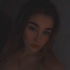 Аня, 21, Искитим