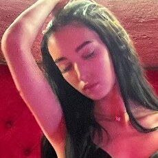 Рита, 21, Саяногорск