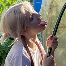 Зина, 23, Белогорск (Амурская область)