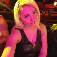 Анастасия, 30, Осинники