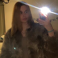 Елизавета, 19, Аша