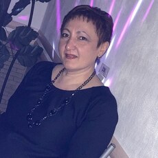 Лара, 51, Урень