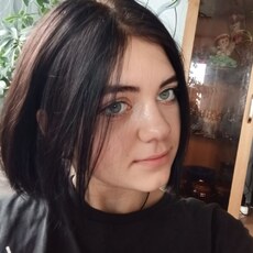 Юля, 20, Красноярск