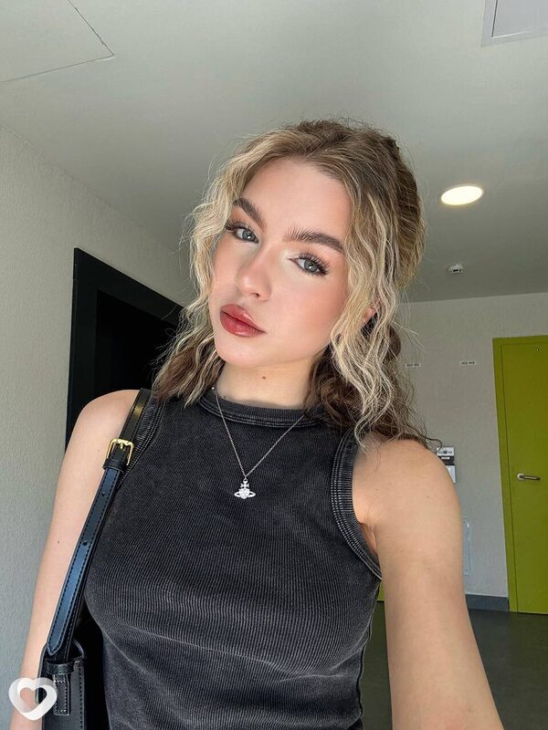 Александра